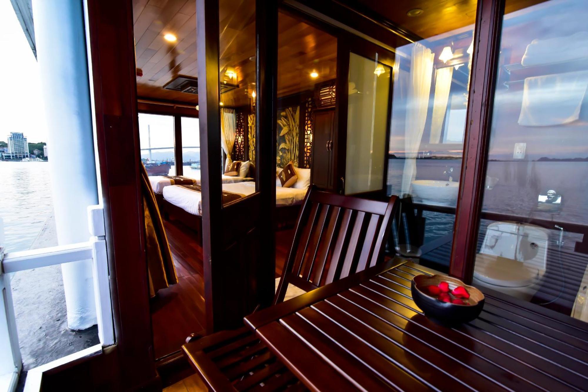Renea Cruises Halong Hotell Ha Long Exteriör bild