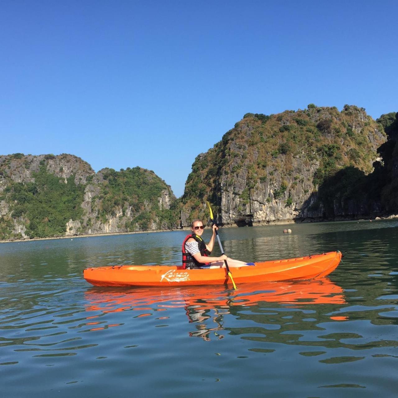 Renea Cruises Halong Hotell Ha Long Exteriör bild