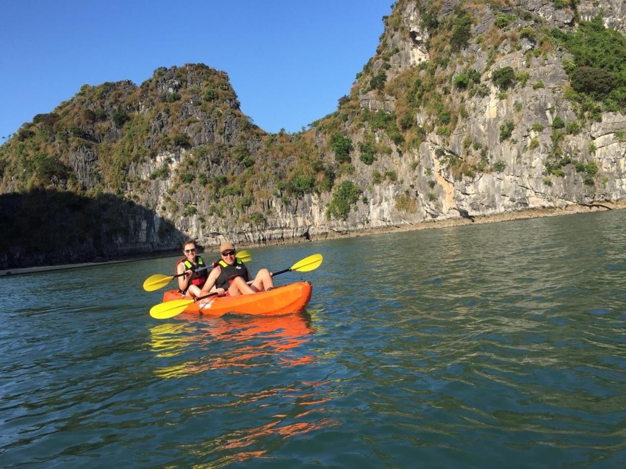 Renea Cruises Halong Hotell Ha Long Exteriör bild