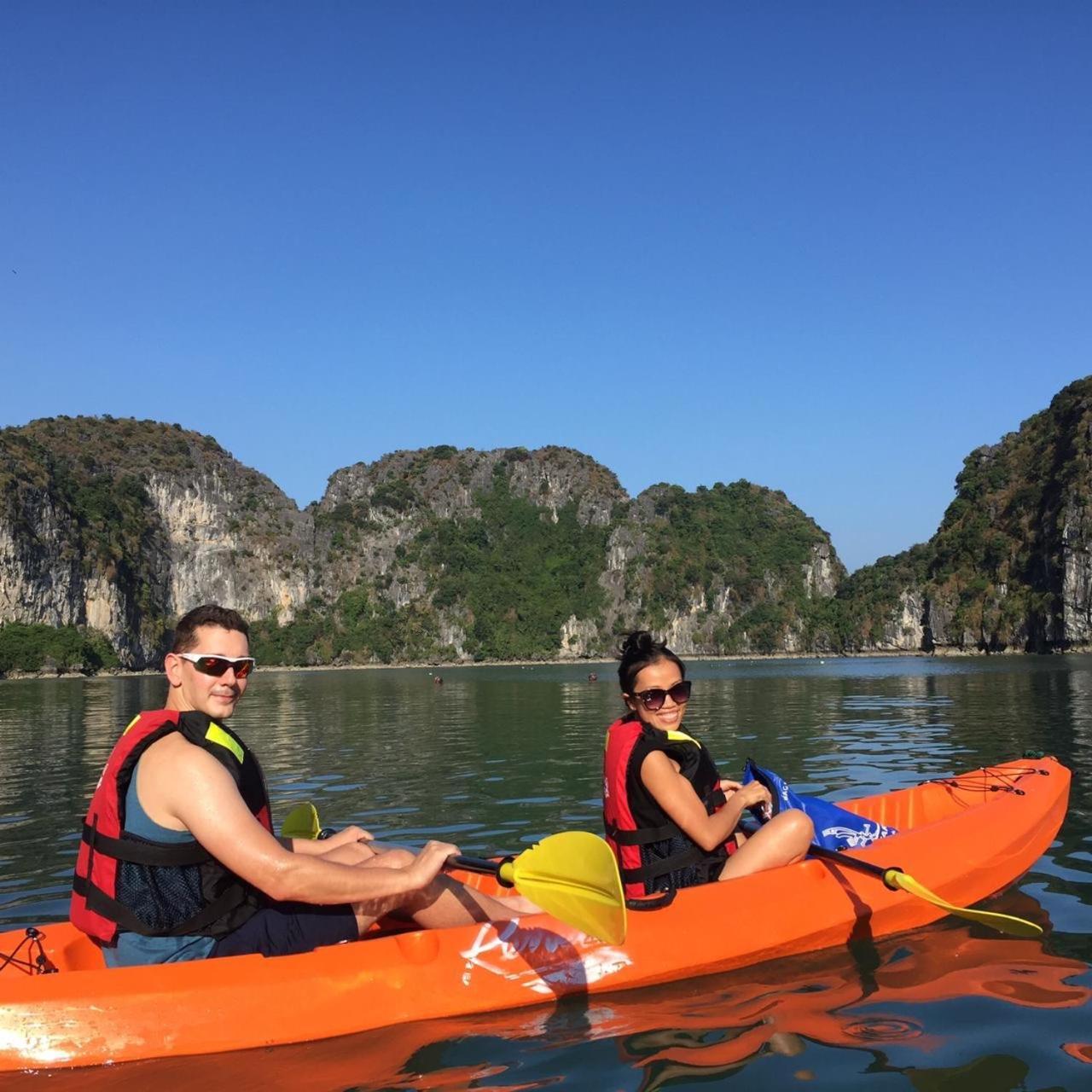 Renea Cruises Halong Hotell Ha Long Exteriör bild