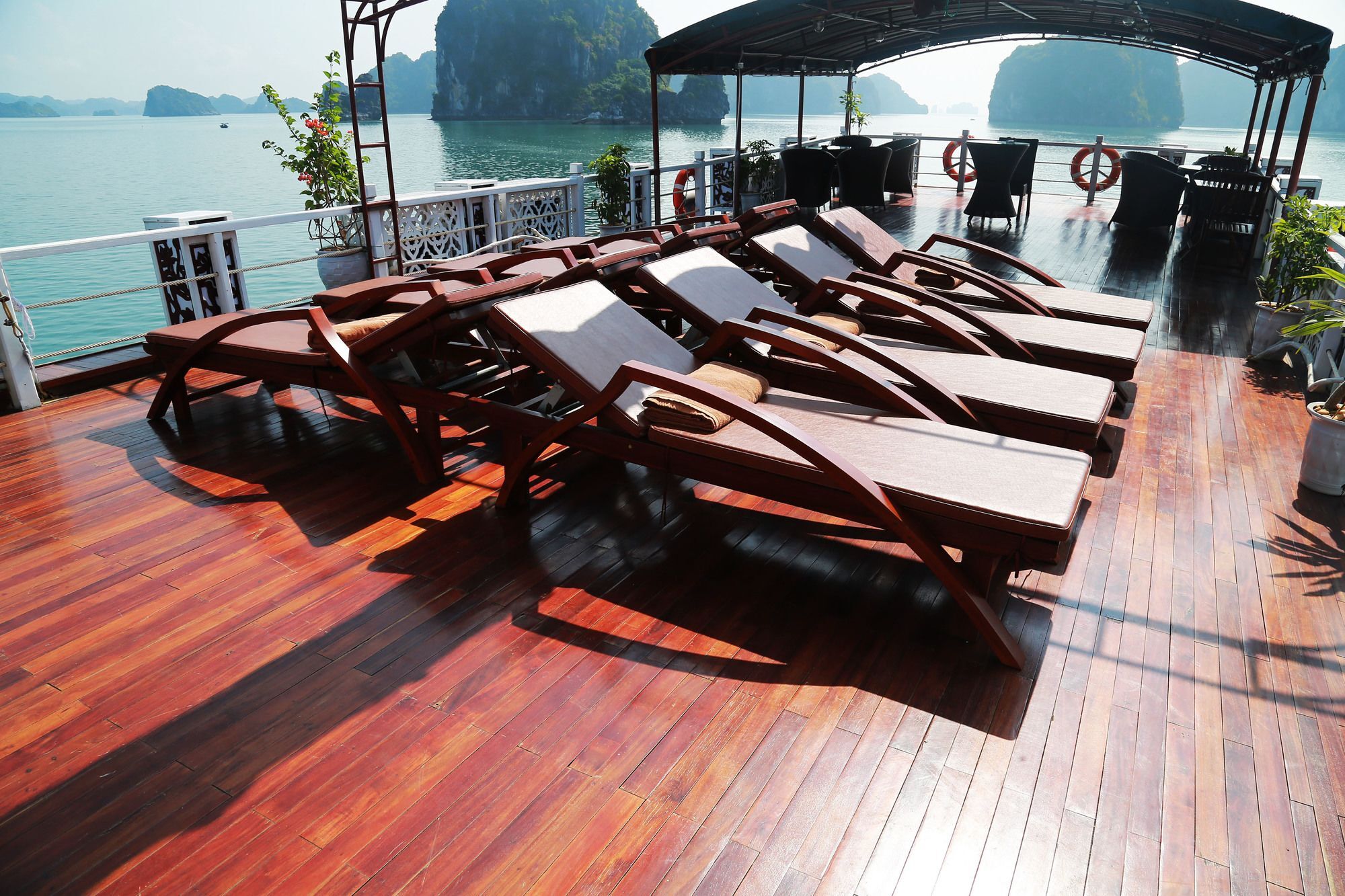 Renea Cruises Halong Hotell Ha Long Exteriör bild