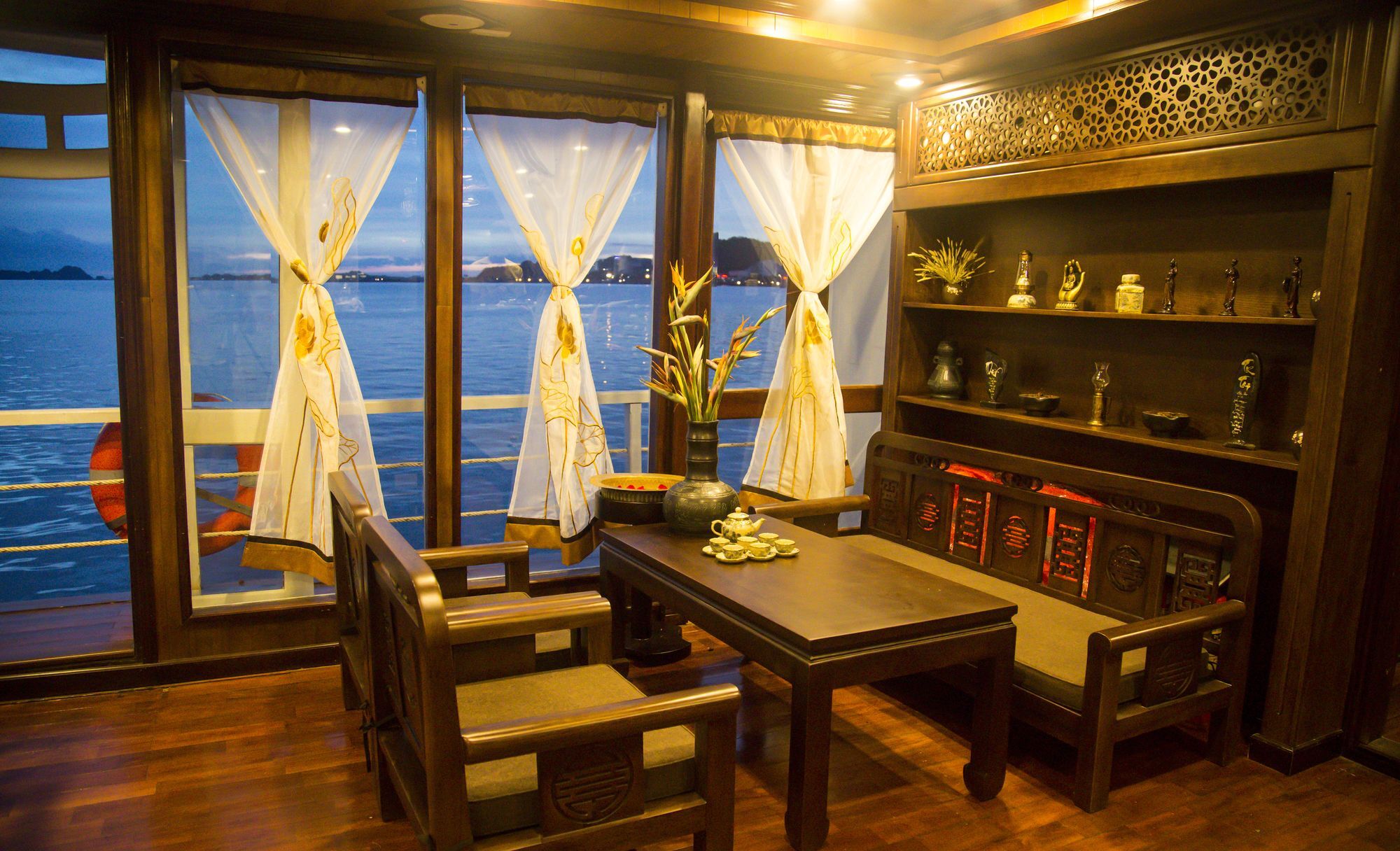 Renea Cruises Halong Hotell Ha Long Exteriör bild