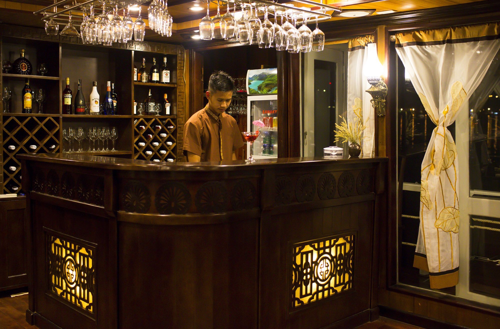 Renea Cruises Halong Hotell Ha Long Exteriör bild