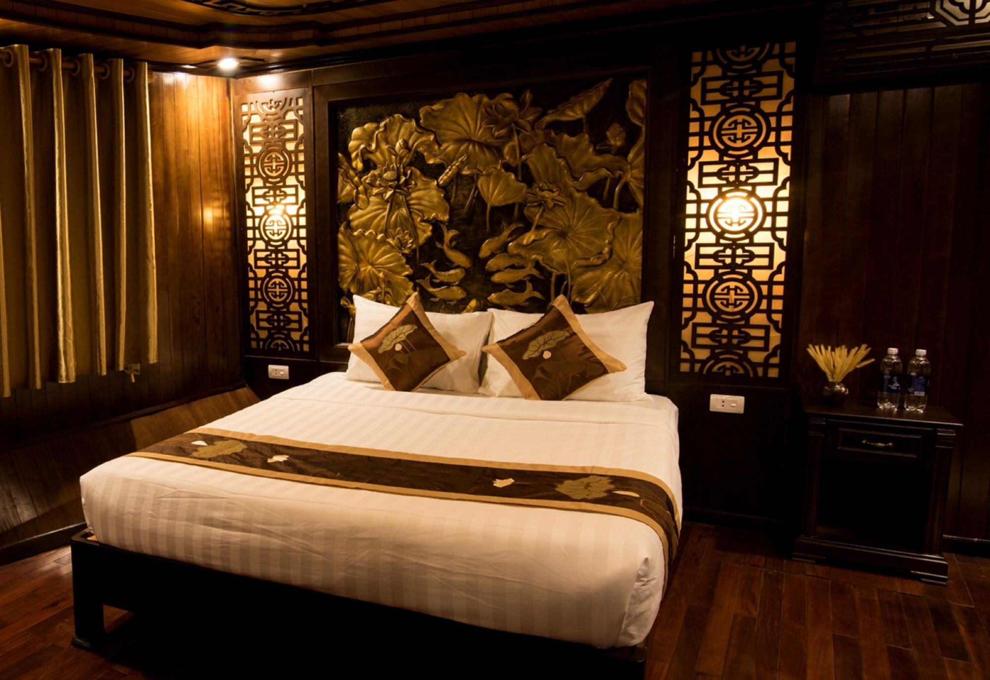 Renea Cruises Halong Hotell Ha Long Exteriör bild